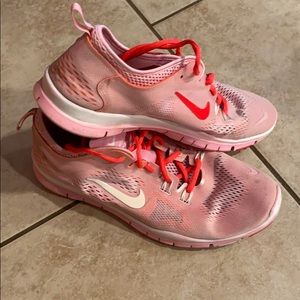 Nike’s woman size 11